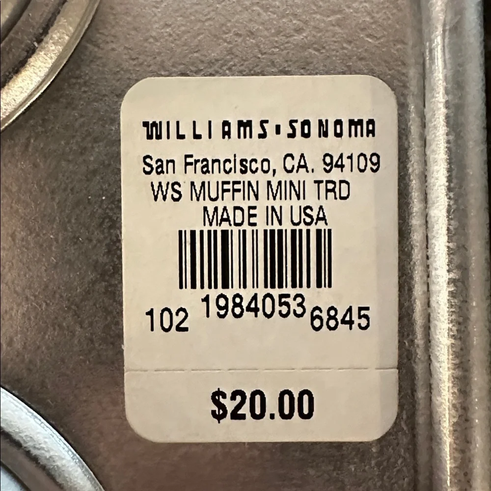 Williams Sonoma Silver 24-Well Mini Muffin Pan